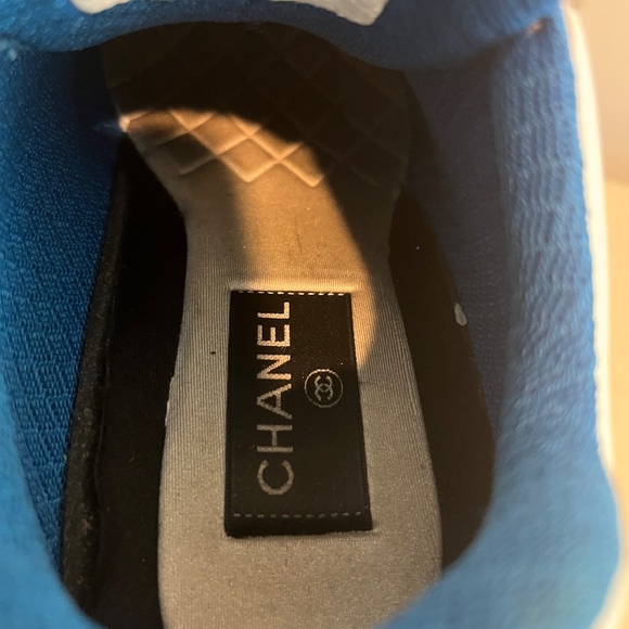 CHANEL White and Blue Sneakers with Cushioned Soles - Picture 7 of 12